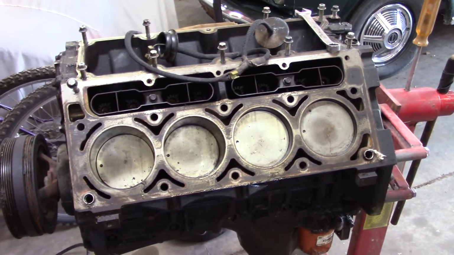 5 Common 4.8 Vortec Engine Problems & Quick Solutions